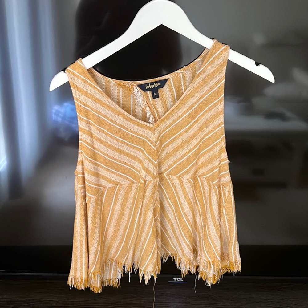 Open back diagonal stripped shirt with frayed edges